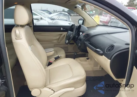 2008 Volkswagen New Beetle S z USA, uszkodzony, nr VIN 3VWRG31C08M517396